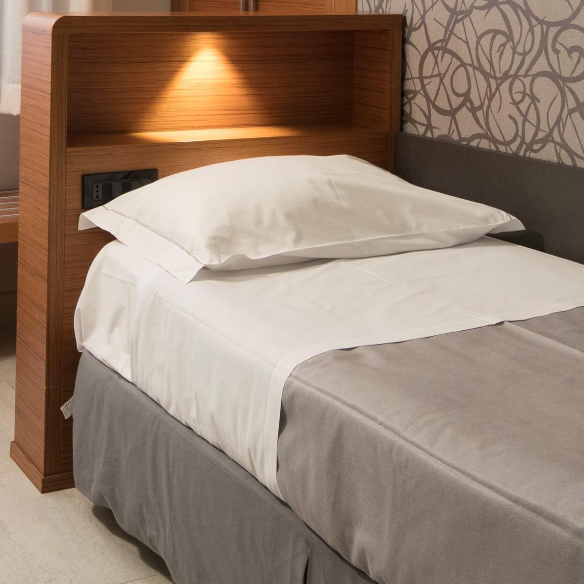 Astra Hotel Ferrara Luaran gambar
