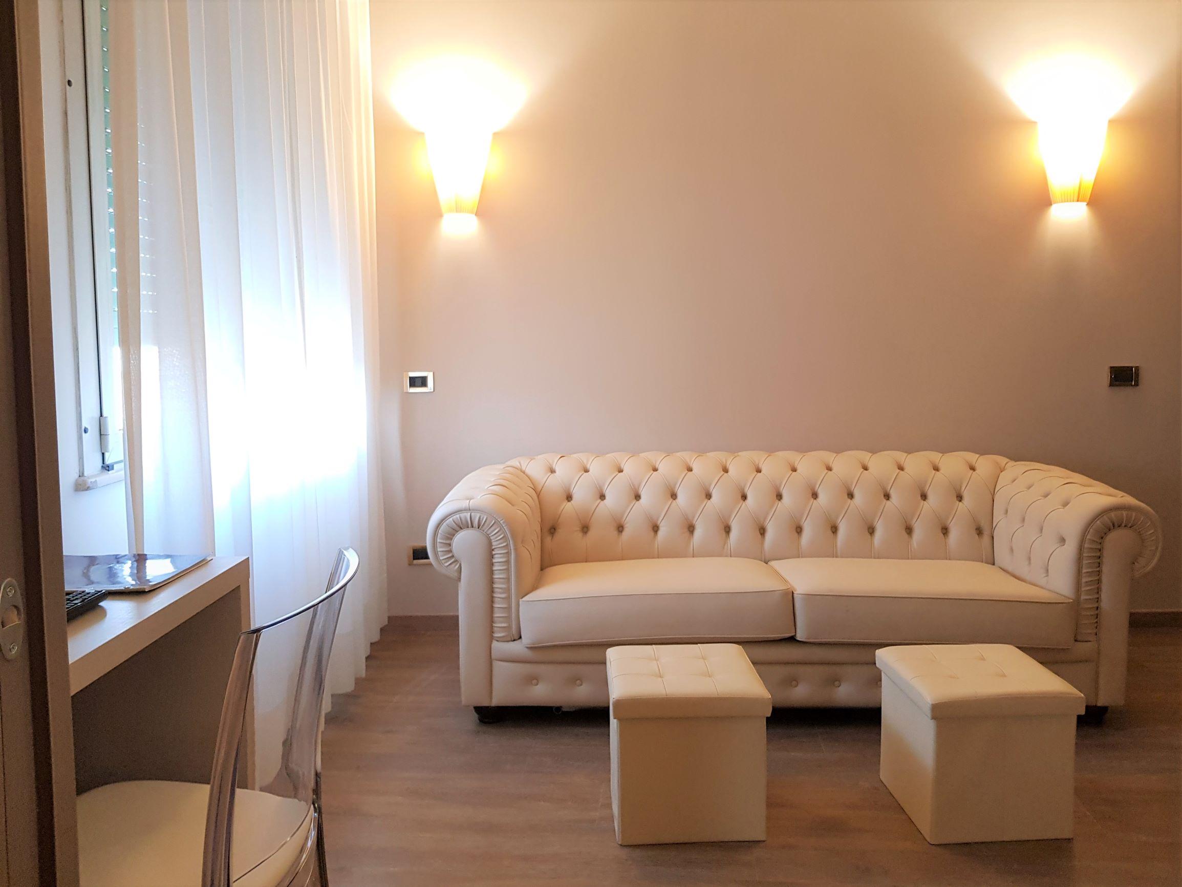 Astra Hotel Ferrara Luaran gambar